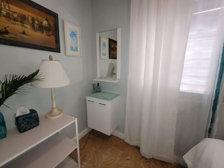 Сasa de vacaciones Family House, San Juan, Puerto Rico-beach, Restaurants, Airport