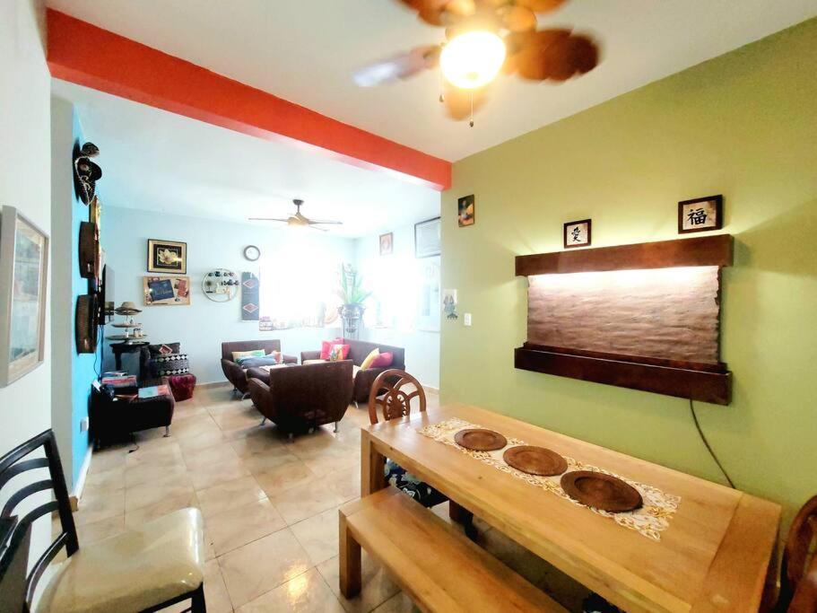 Сasa de vacaciones Family House, San Juan, Puerto Rico-beach, Restaurants, Airport *